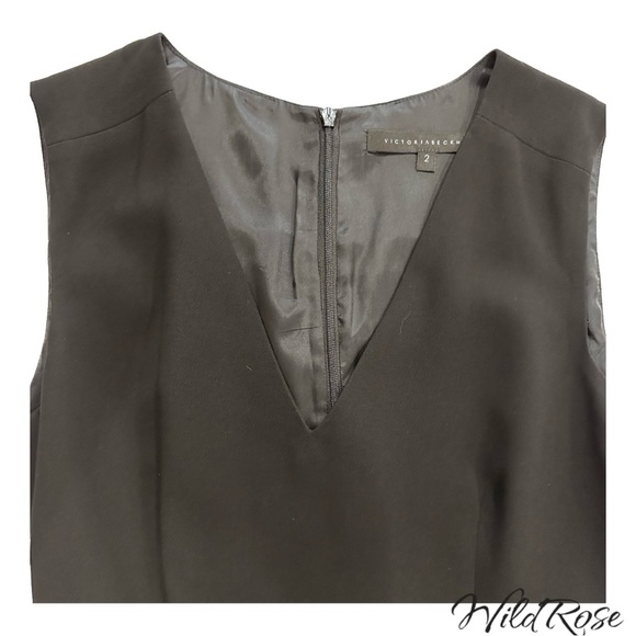 VICTORIA BECKHAM Black Deep V Fitted Peplum Blouse Top SZ 2 - Picture 3 of 11